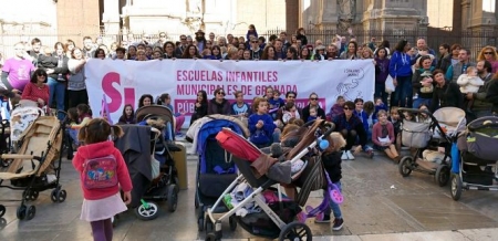 Manifestación anterior de la plataforma /PLATAFORMA SI06 GRANADA)