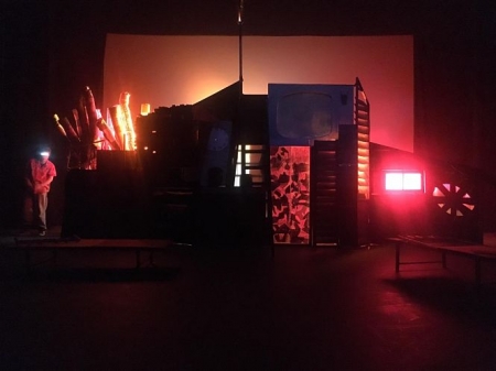 Escenario de `La cantante calva` (JUNTA)