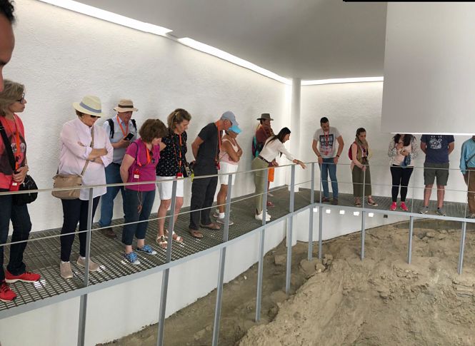 Visita a la Necrópolis Noy de Almuñécar (ROSARIO DE MORA SAAVEDRA)