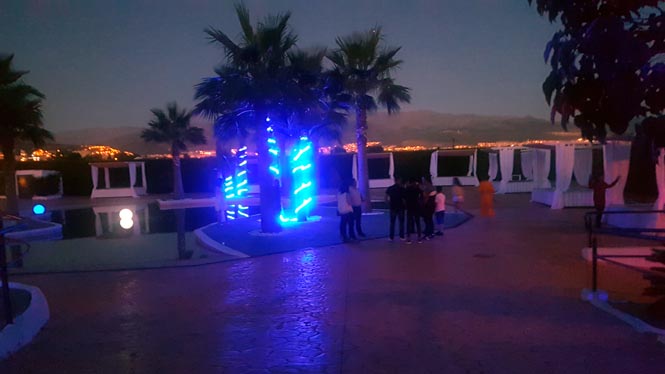 Panorámica de la zona chill out con capacidad para medio millar de personas