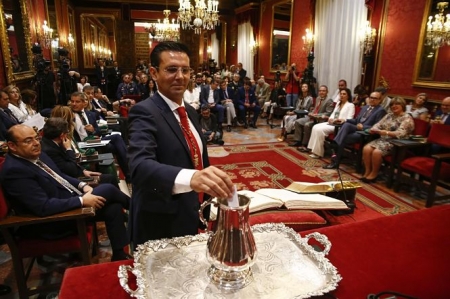 Francisco Cuenca se muestra contento por la llegada del Ave (ÁLEX CÁMARA / EUROPA PRESS)