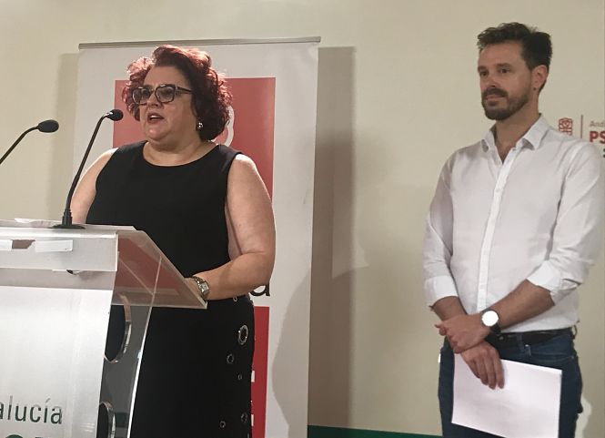 Teresa Jiménez y Juan José Martín Arcos en rueda de prensa (PSOE)