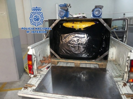 Marihuana incautada en el camión de desatranques (POLICÍA NACIONAL) 