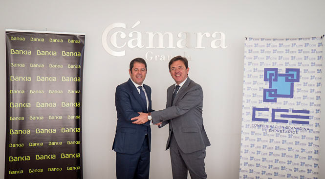 Firma del convenio entre Bankia y Cámara Granada (CÁMARA GRANADA)