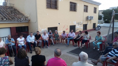 Reunión de Jesús Lorente con vecinos de Paulenca (AYTO. GUADIX)