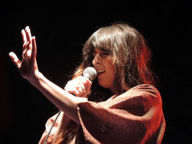 Actuación de Marisa Valle Rosso (PARAPANDA FOLK) 