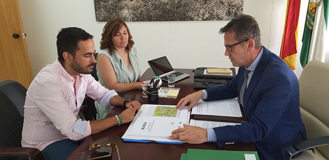 El Delegado de turismo estudiará la candidatura de Bubión para que sea declarado municipio turístico de Andalucía (JUNTA) 