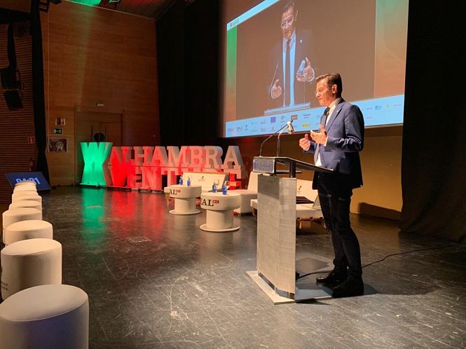Luis Salvador durante la inauguración de Alhambra Venture (AYTO. GRANADA)