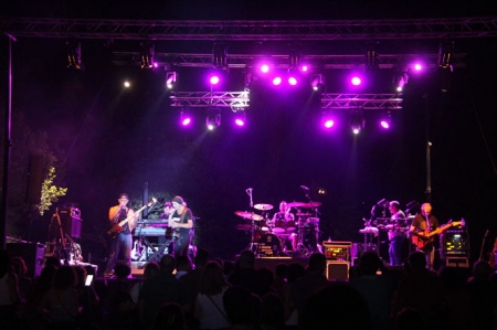 Momento del Concierto de Apache (AYTO. ALMUÑÉCAR)