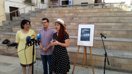 Presentación de `La Noche de los micros abiertos` (AYTO. GUADIX)