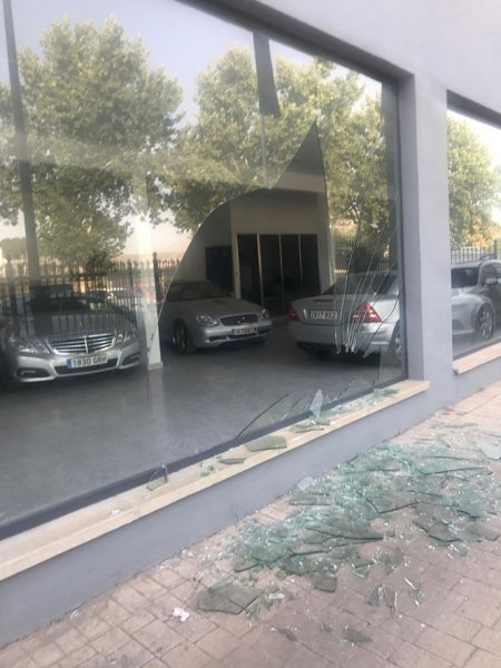 Concesionario que quisieron robar (AYTO. GUADIX) 