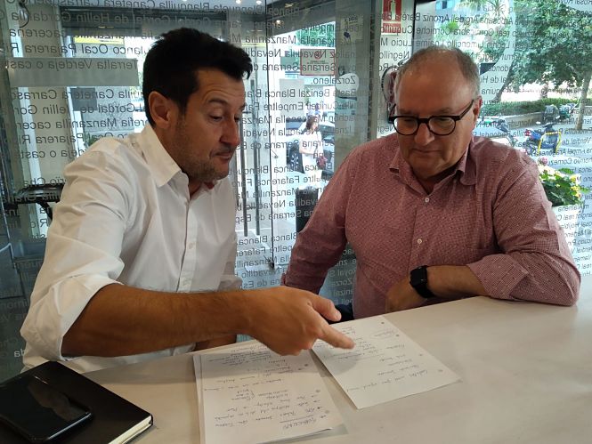 El senador, Alejandro Zubeldia se ha reunido con Gregorio García (PSOE)
