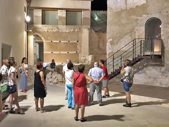 Una de las visitas guiadas a la Torre de la Alquería de Huétor Tájar (AYTO. HUÉTOR TÁJAR) 