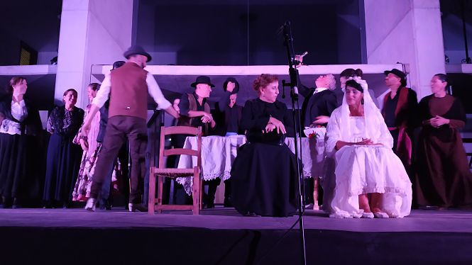 Representación de `Bodas de Sangre` en Huéscar (AYTO. HUÉSCAR) 