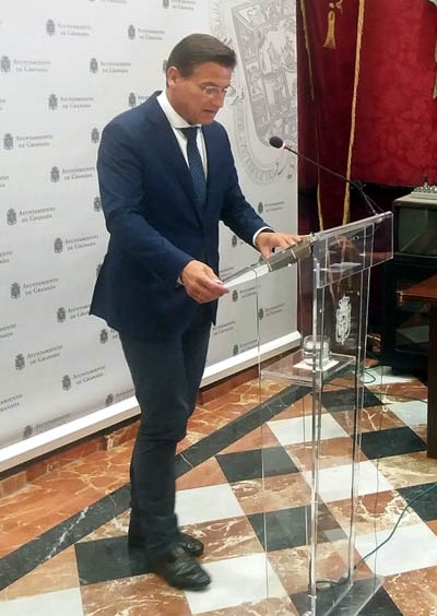 Luis Salvador, alcalde de Granada, en un momento de la rueda de prensa (EUROPA PRESS) Luis Salvador, alcalde de Granada, en un momento de la rueda de prensa (EUROPA PRESS)
