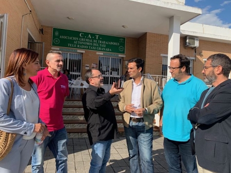 El Grupo Municipal socialista se ha reunido con la gremial del Taxi (PSOE) El Grupo Municipal socialista se ha reunido con la gremial del Taxi (PSOE)
