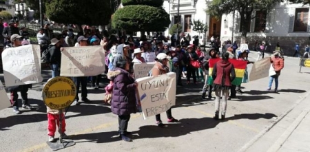 Manifestantes en Uyuni (EL POTOSI)