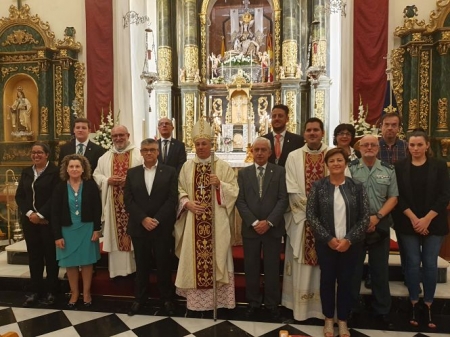 Ofrenda floral a la Virgen de las Angustias (AYTO. GUADIX)