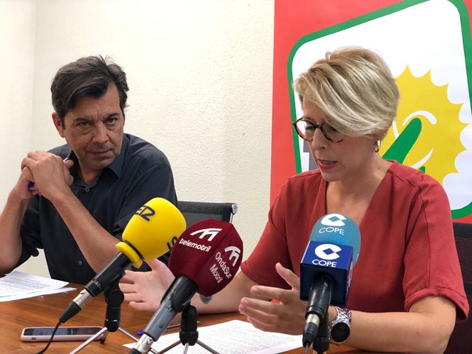 Inma Omiste y José Llorente en rueda de prensa (IU-EQUO)