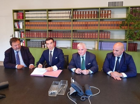 Firma del Convenio entre OnTech-INBB-CubeLabs (ONGRANADA) Firma del Convenio entre OnTech-INBB-CubeLabs (ONGRANADA)