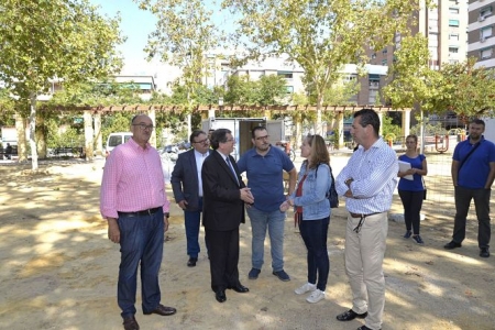 El concejal de urbanismo, Luis González ha visitado las obras de la Plaza de la Concordia (JAVIER ALGARRA) El concejal de urbanismo, Luis González ha visitado las obras de la Plaza de la Concordia (JAVIER ALGARRA)