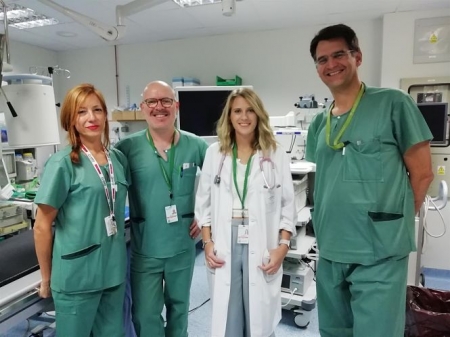 Profesionales del Hospital Virgen de Las Nieves (JUNTA) Profesionales del Hospital Virgen de Las Nieves (JUNTA)