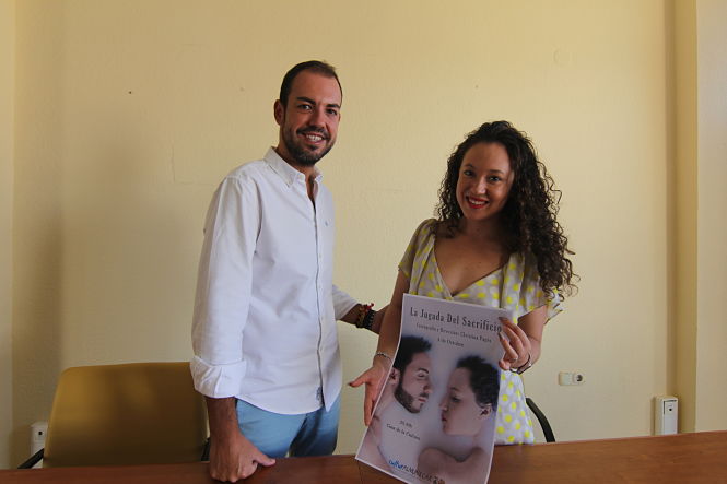 Presentación de la obra de teatro (AYTO. ALMUÑÉCAR)