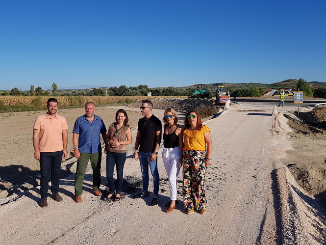 Miembros del PP han visitado el Puente de Huétor Tájar (PP) 