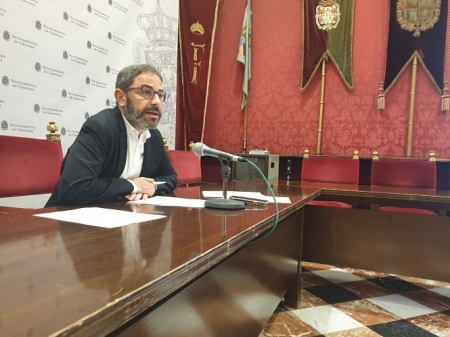 Miguel Ángel Fernández Madrid en rueda de prensa (PSOE)