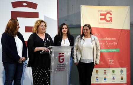 La Diputada de Cultura, Fatima Gómez ha presentado `Escenia` (J. GROSSO / DIPGRA)