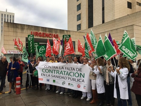 Concentarción para reclamar mas contrataciones de personal sanitario (UGT) Concentarción para reclamar mas contrataciones de personal sanitario (UGT)