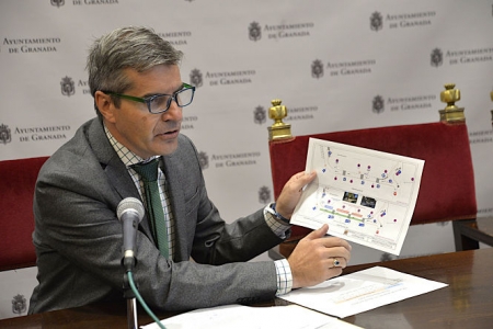 El concejal de Seguridad César Díaz ha explicado el plan para Halloween y Todos los Santos (JAVIER ALGARRA) El concejal de Seguridad César Díaz ha explicado el plan para Halloween y Todos los Santos (JAVIER ALGARRA)