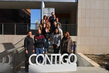 Presenatción de la incubadora del Cade (JUNTA) Presenatción de la incubadora del Cade (JUNTA)