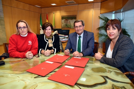 Firma del convenio (J. GROSSO/DIPGRA)