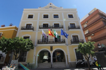 Fachada del Ayuntamiento de Almuñécar (AYTO. ALMUÑÉCAR) 