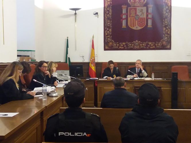 Juicio contra el presunto asesino de su mujer en Guadahortuna (EUROPA PRESS)