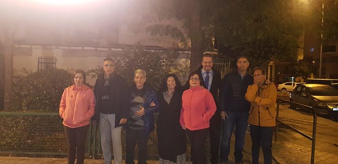 Miembros de Vox durante una visita a la zona norte (VOX/ARCHIVO)