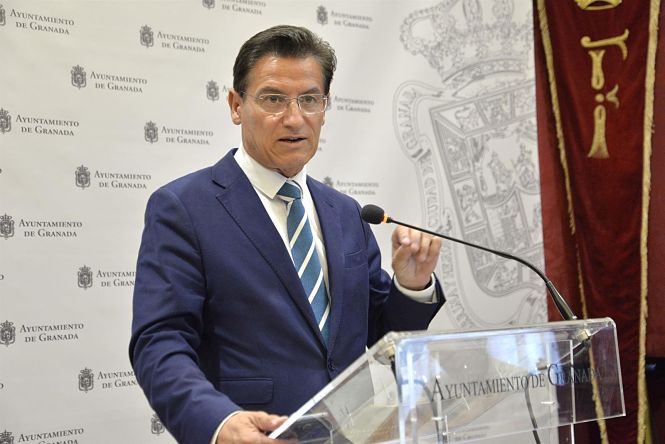 Luis Salvador, Alcalde de Granada