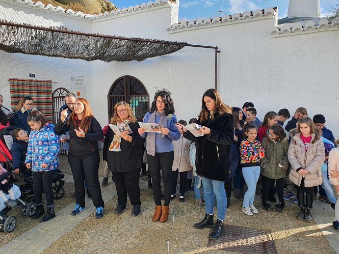 Inauguración de la expocisión (AYTO. GUADIX)