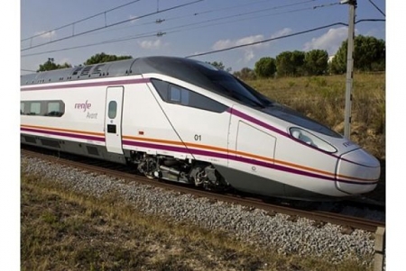 Imagen del modelo Avant S-114, que Renfe empleará en las pruebas entre Granada y Antequera. (RENFE) Imagen del modelo Avant S-114, que Renfe empleará en las pruebas entre Granada y Antequera. (RENFE)