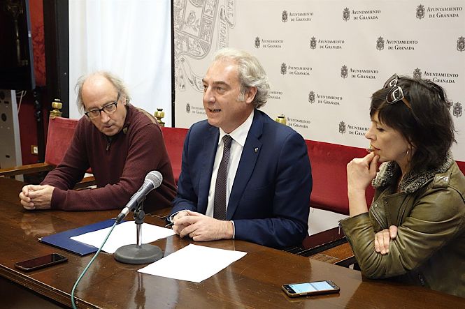 Presentación del espectáculo `Señor ruiseñor` de Els Joglars (AYUNTAMIENTO) 