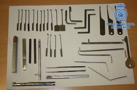 Herramientas incautadas (POLICIA NACIONAL)