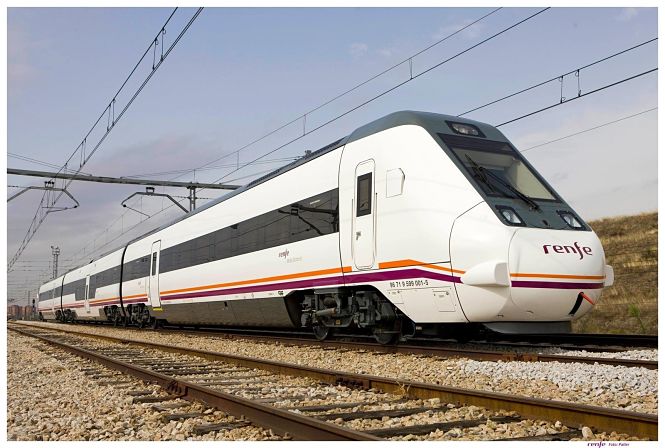 Tren de Media Distancia (ARCHIVO)