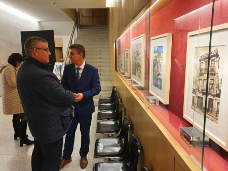 Inauguración de la exposición de José Amezcua (AYTO. GUADIX) 