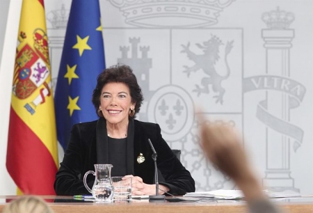 La portavoz y ministra de Educación en funciones, Isabel Celaá, durante la rueda de prensa tras el Consejo de Ministros en La Moncloa (EDUARDO PARRA - EUROPA PRESS) La portavoz y ministra de Educación en funciones, Isabel Celaá, durante la rueda de prensa tras el Consejo de Ministros en La Moncloa (EDUARDO PARRA - EUROPA PRESS)