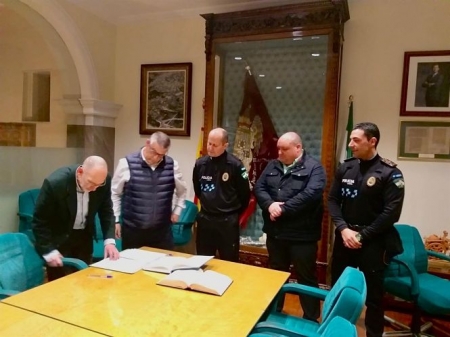 Toma de posesión del nuevo agente de la Policía Local (AYTO. GUADIX)