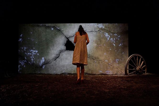 Momento de la representación de `La geometría del trigo`, escrita y dirigida por Alberto Conejero (JUNTA DE ANDALUCÍA)