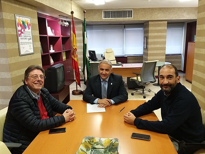 Antonio Jesús Castillo se ha reunido con miembros del COlegio de Psicologos de Andalucia Orienta (COPAO)