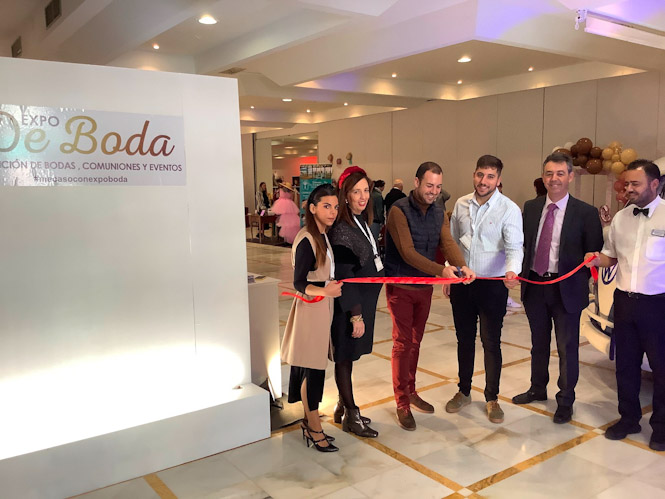 Inauguración de `Expo de boda` (AYTO. ALMUÑÉCAR)