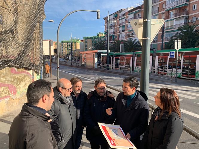 Miembros del PSOE han visitado La Chana (PSOE)